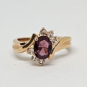 Gold Tone Ring Purple White Rhinestones Size 7 Multicolor Multistone